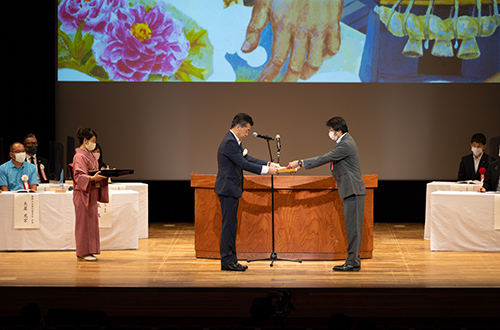 【全国高Ｐ連会長・優良ＰＴＡ文部科学大臣表彰】